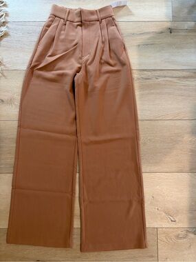 Abercrombie & Fitch high rise, tailored, wide leg Soft Pants - Warm Rust NWT XS